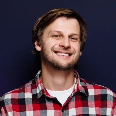 Headshot of Nik Tkachev